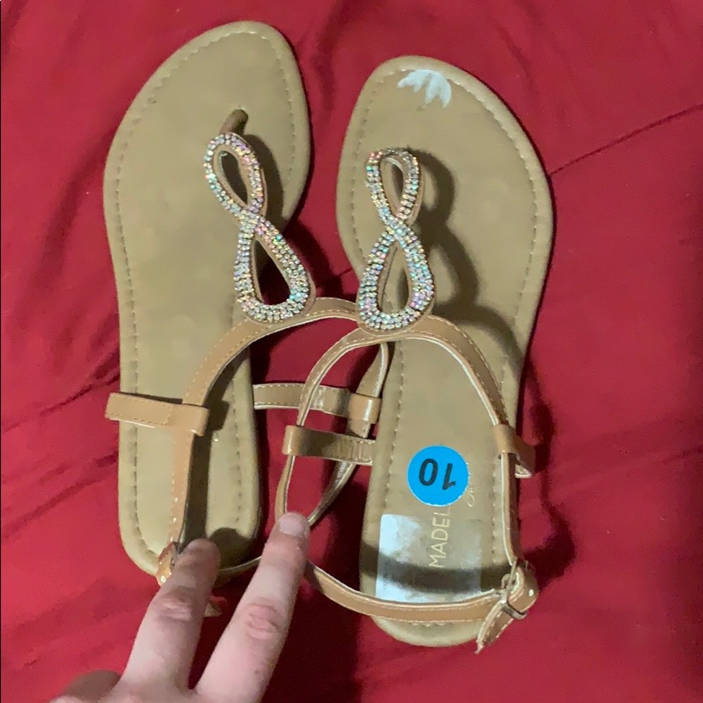 Sandal